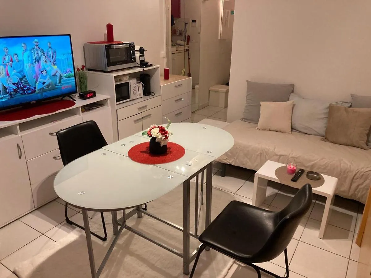 Studio Calme Et Eclaire Proche De Nation C Apartment Paris